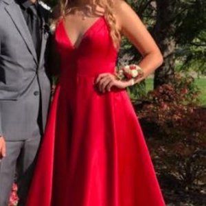 Prom Dress/ Formal La Femme - Deep V Neck Lace Up Back Satin Red Gown